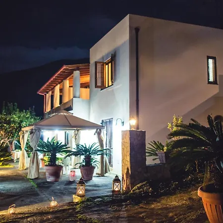 Casa Papiro 4*