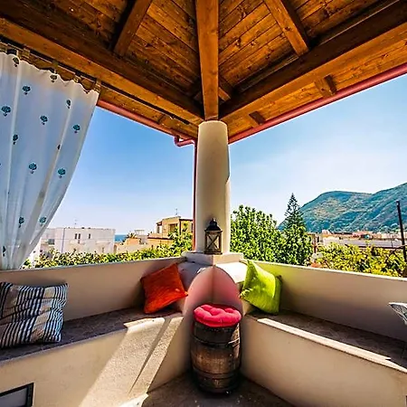 ベッド・アンド・ブレックファスト Casa Papiro 4*