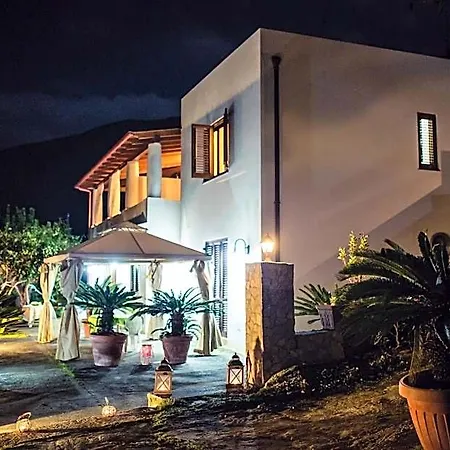 Casa Papiro ベッド・アンド・ブレックファスト 4*
